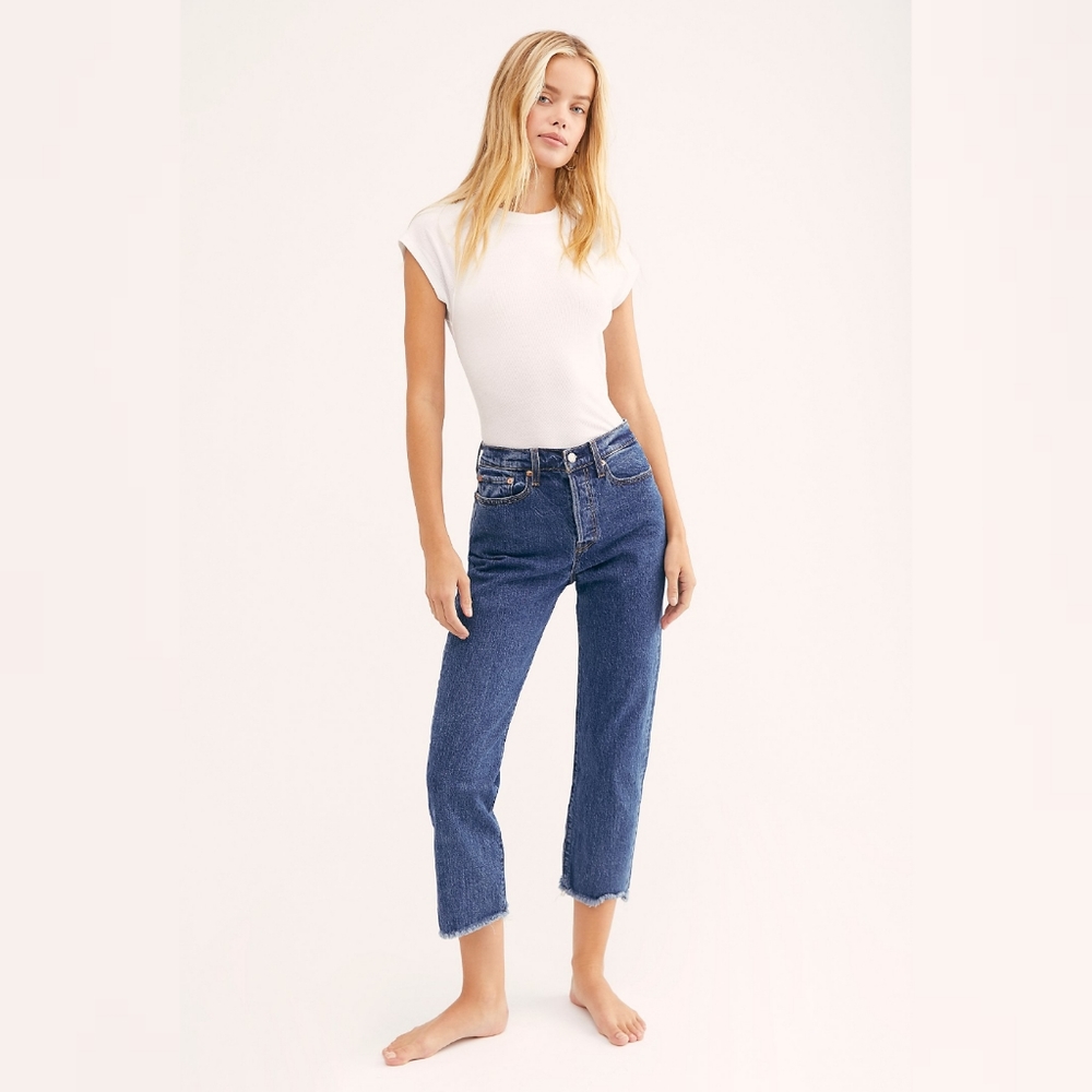 Levi’s Premium Wedgie Straight Leg in Below the Belt Dark Indigo Wash NWT - Picture 5 of 13